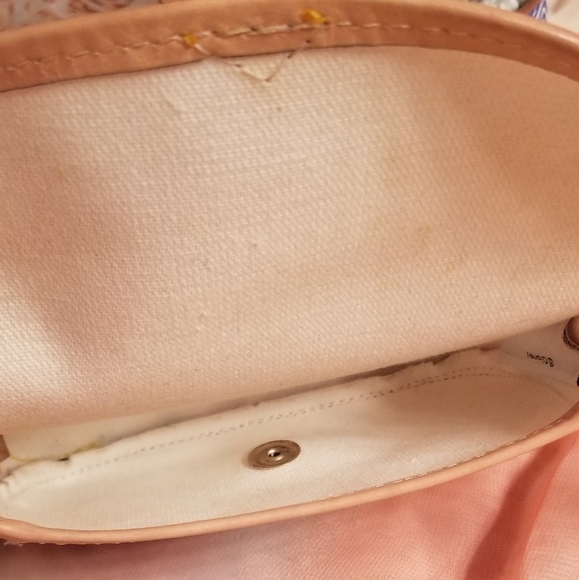 D&B Disney Pink Wristlet - Picture 5 of 5